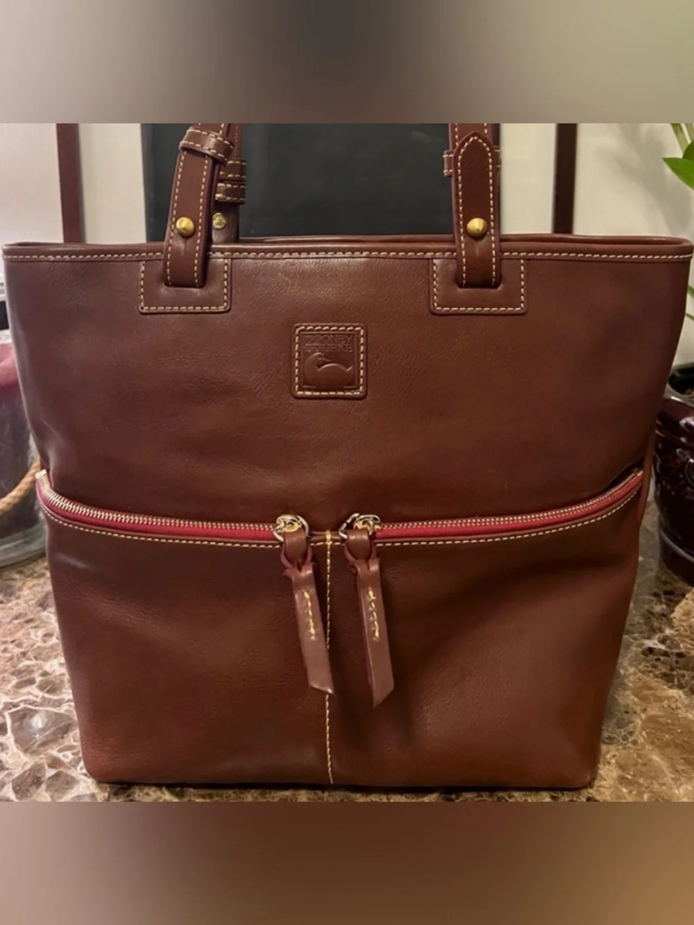 Genuine Dooney & Bourke Italian Florentine Leather Convertible Shopper & Charm - Picture 3 of 16
